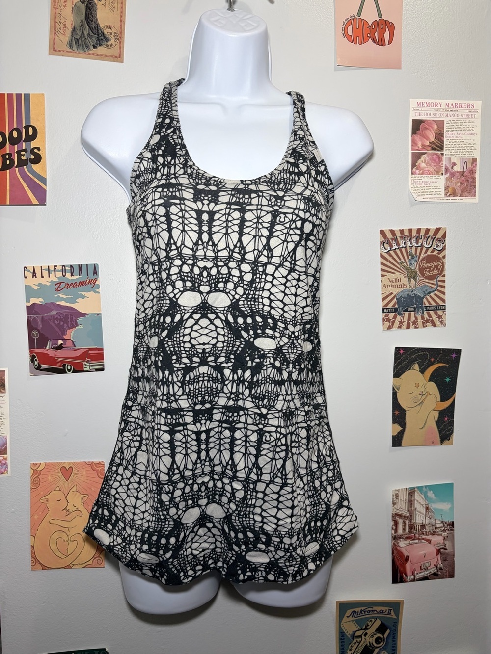 lululemon athletica Black and White Lace-Style Racerback Tank
